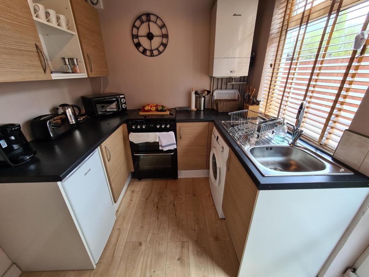 Rumer Hill House A Unique Boutique Styled Place To Stay In Cannock Close To A5 The Mcarthur Glen Outlet Great Wyrley Esterno foto