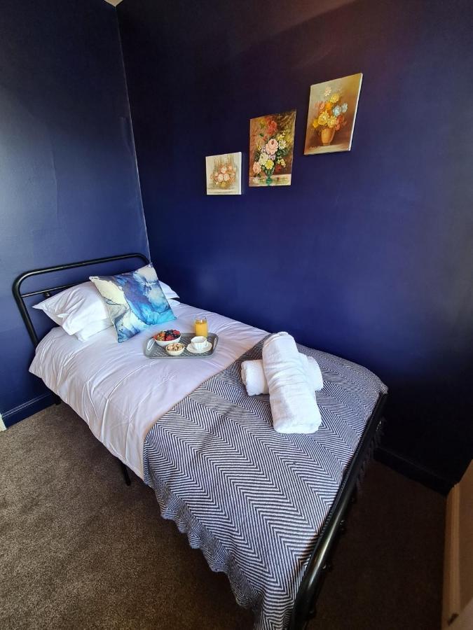 Rumer Hill House A Unique Boutique Styled Place To Stay In Cannock Close To A5 The Mcarthur Glen Outlet Great Wyrley Esterno foto
